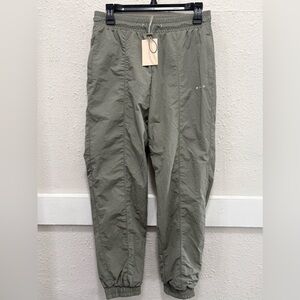 Wilo The Label Parachute Jogger Pants in Sage NWT Small